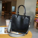 2025 The first layer of cowhide handbag, vegetable tanned leather messenger bag, retro genuine leather women's bag, New live broadcast tote bag 6661-1 large