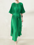 themeisles Loose Pleated With Waistband Solid Color Round-Neck Maxi Dresses